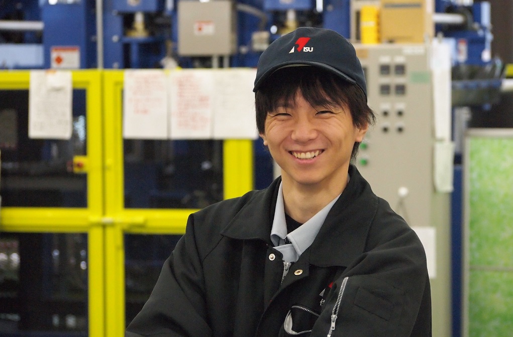 TECCELL事業部 技術部 2014年入社 岐阜大学卒